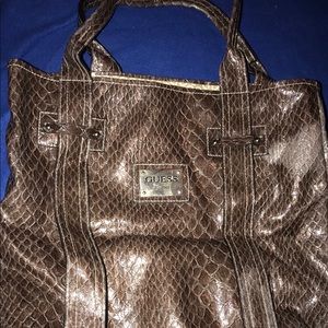 Snake skin makes you hiss